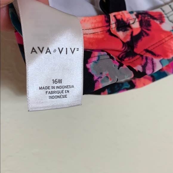 Ava & Viv Bikini Top and Bottom - Picture 8 of 11